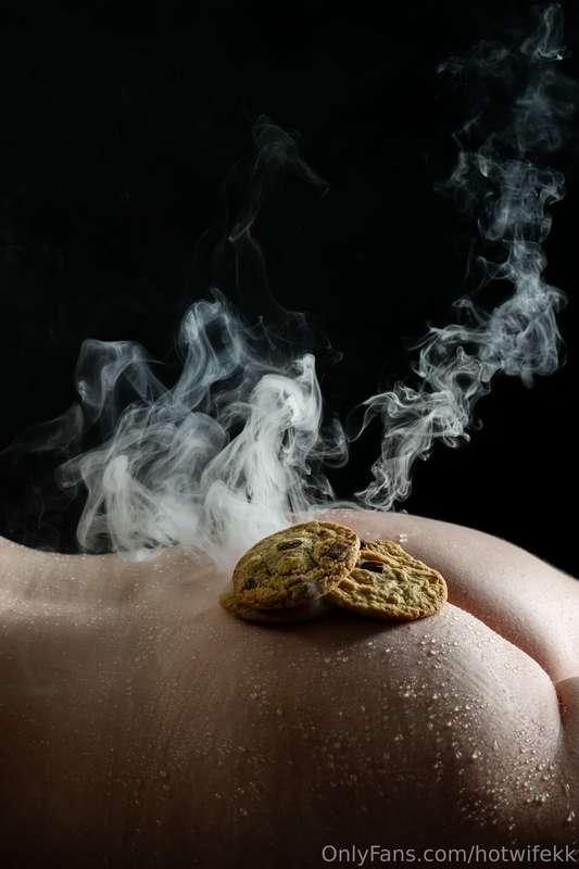hotwifekk image #0