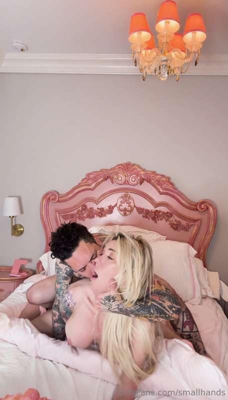 GET DOUBLE VIEWING NEW SCENES!Queen Aubrey Kate is Back! Wit..