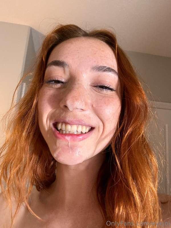 Can you tell I like a big load? I love a messy facial😋😝 @vio..