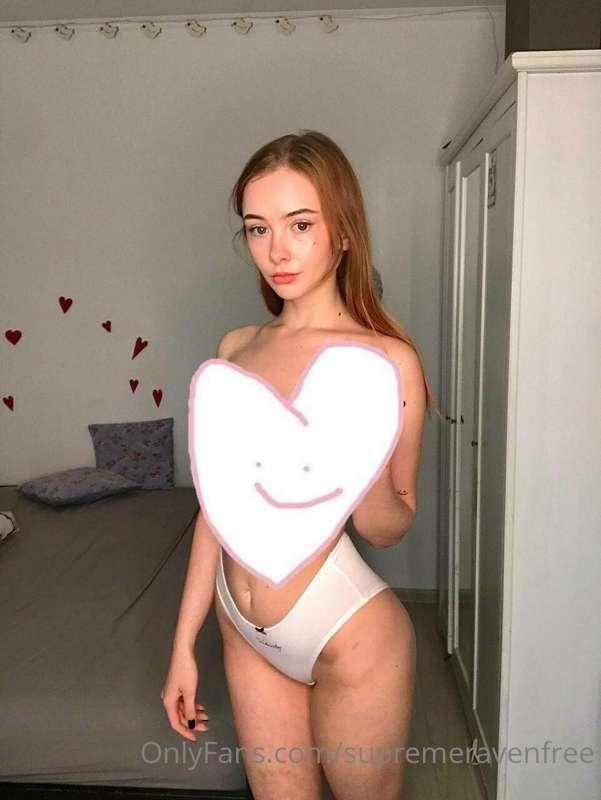 Pack of pictures with topless hottie 🤯🥵🧨🥰