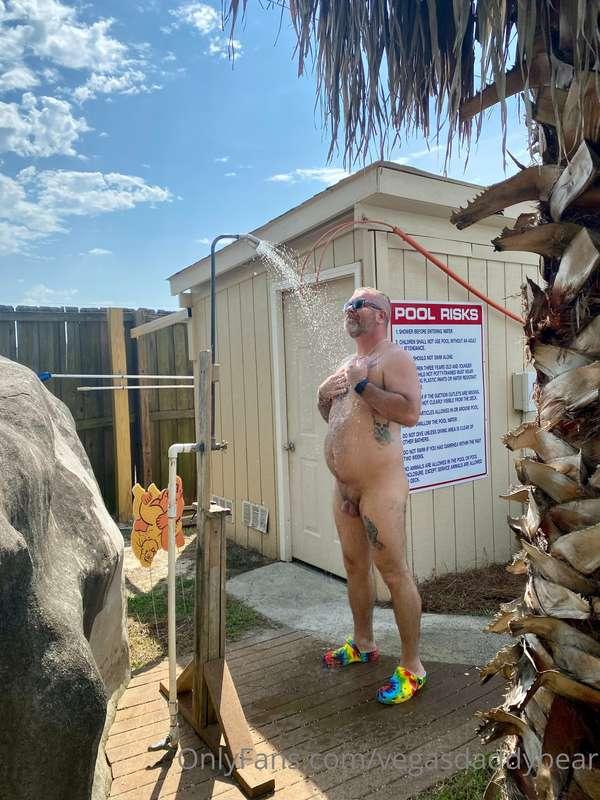 Pool side shower