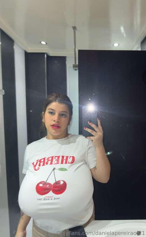 danielapereiraof21 image #0