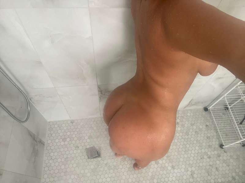 Late shower 😜