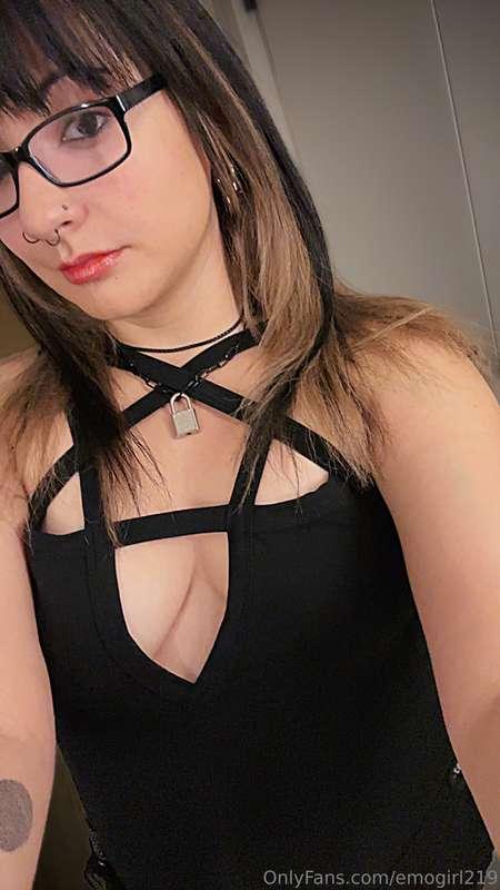 How long can you hold eye contact when I’m wearing this top?..