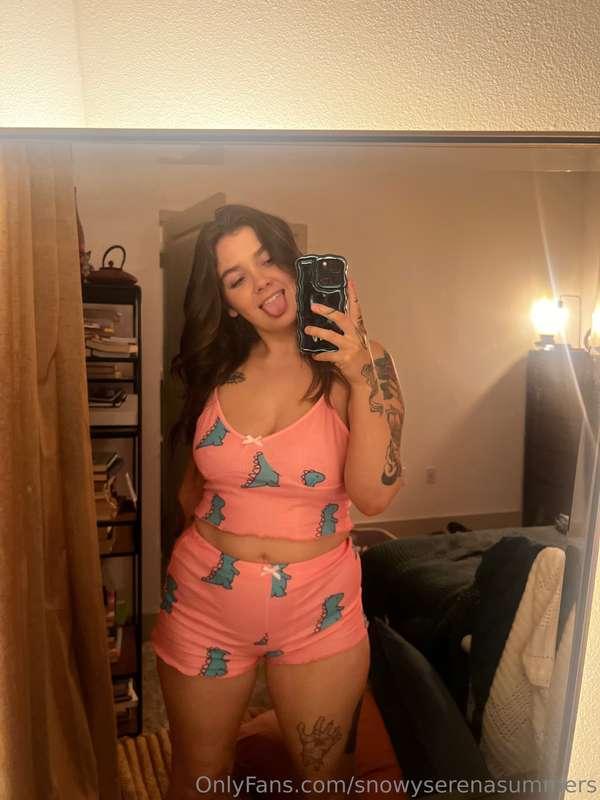 Feeling like a snack, who wants a bite? 😋