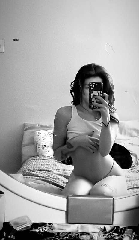 Come join me in my 🛏️