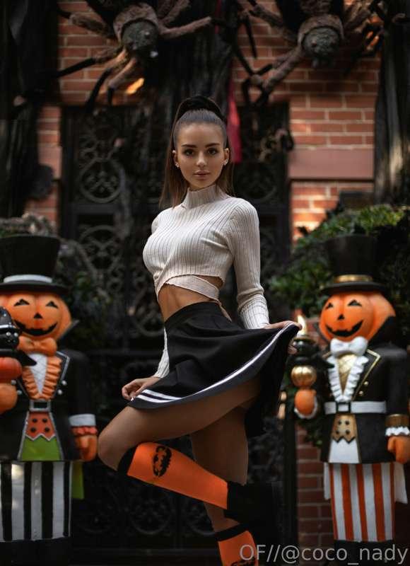 Happy Halloween 🎃
Check your DM right now 😘