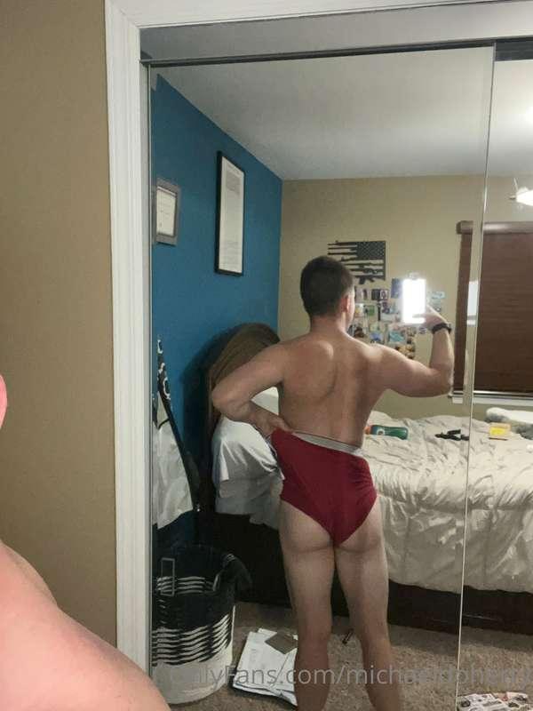 Wanna see more of me? 😈
