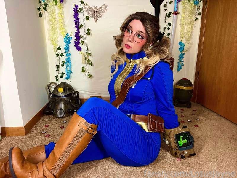 lotusjayne image #2