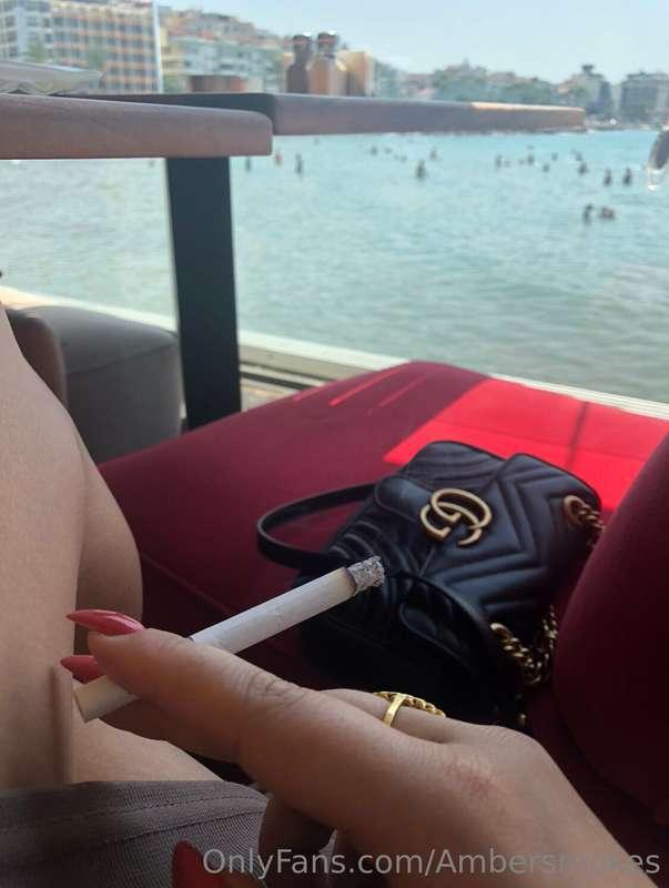 ambersmokes image #1