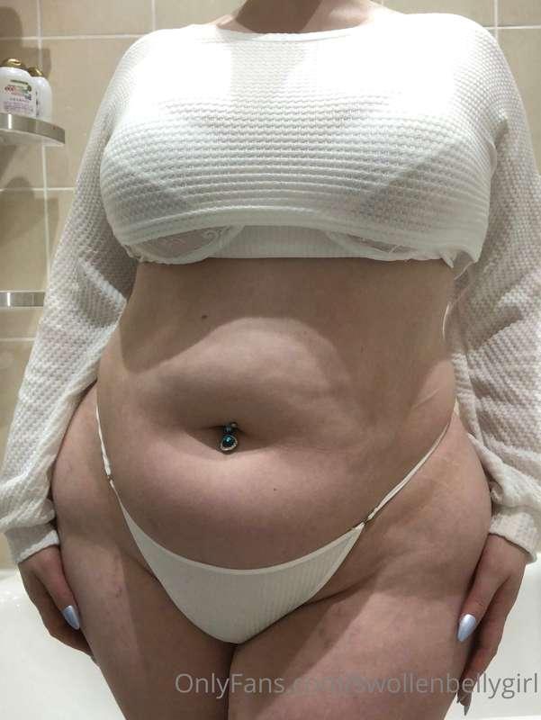 swollenbellygirl image #0