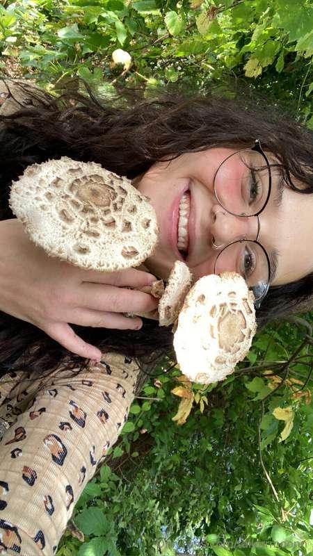 tailorrmoonn image #2