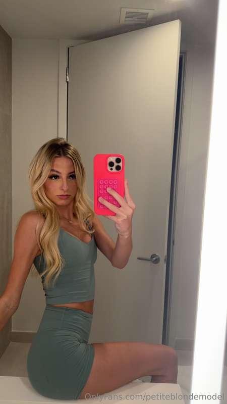 live soon😈😋