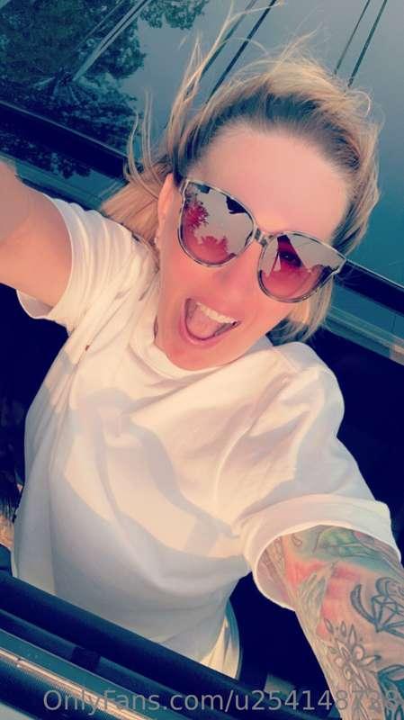 Out of a sunroof 🥰