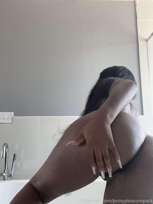 I’m back 😝 Check Your Messages 🤪

MY VIP PAGE IS FREE ‼️ Onl..