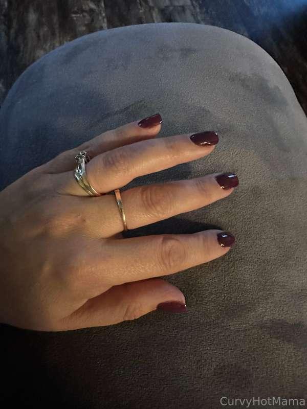 Got my nails done today thank you to all my subs! Would thes..