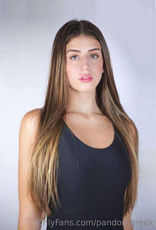 Throwback to my modeling days 💖💖💖