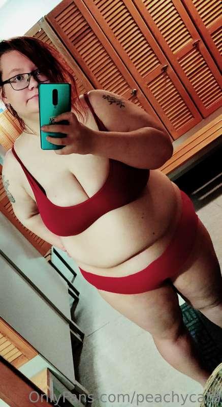 I hope y'all don't get tired of these gym locker pics.