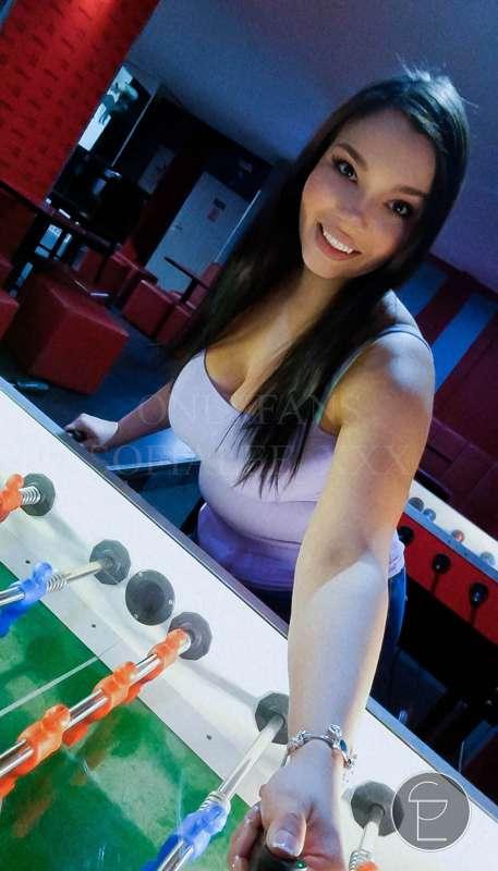 Come play! 😍  Today I finished my work earlier than I expect..