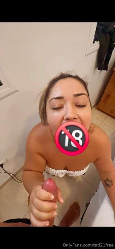 Quieres ver como le saco toda la lechita y me la trago 💦💦💦 q..