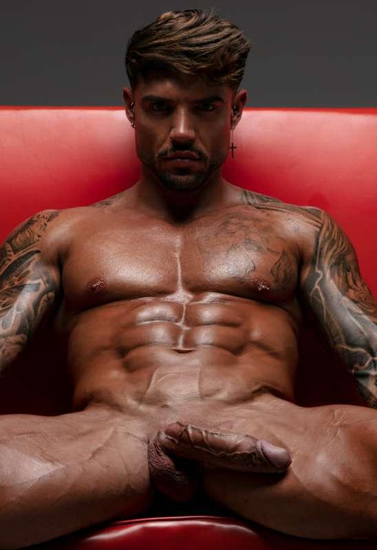 Unpublished from @kevin_boyx 😈🔥