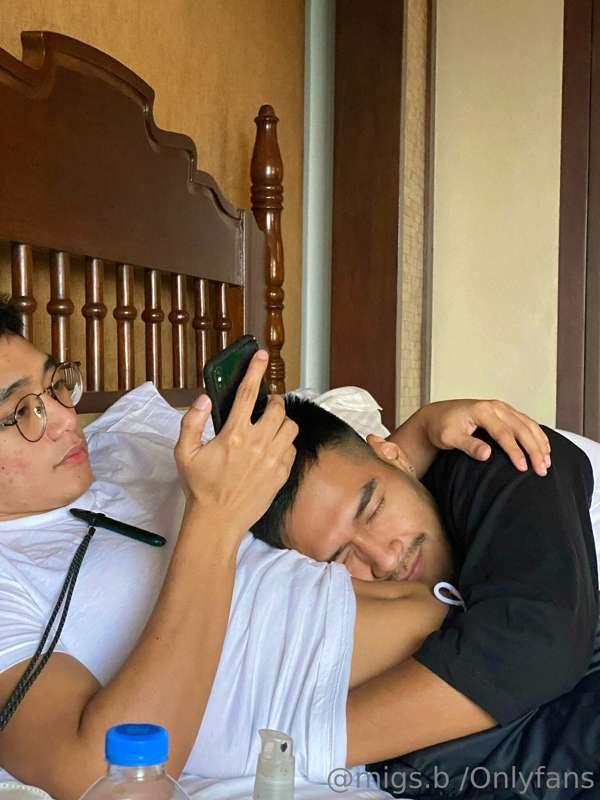 Me & @urboisando (his Twitter @) cuddled for like an hour af..