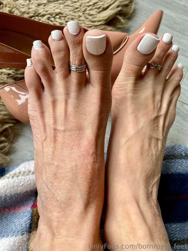 They are divine, try them just after I take my shoes off.. b..