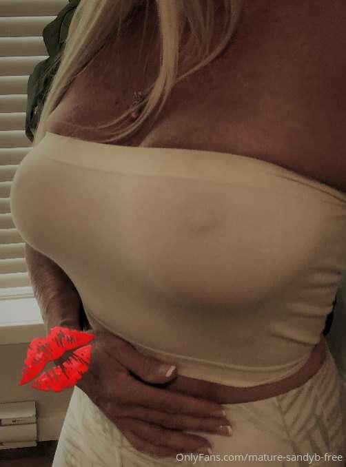 VOTED MOST SENSUAL MILF ON OF !!! 😈 SUB now 50% off www.only..