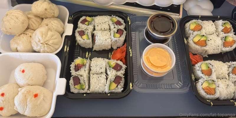 what’s your fave sushi roll?? i’m pretty basic these days an..