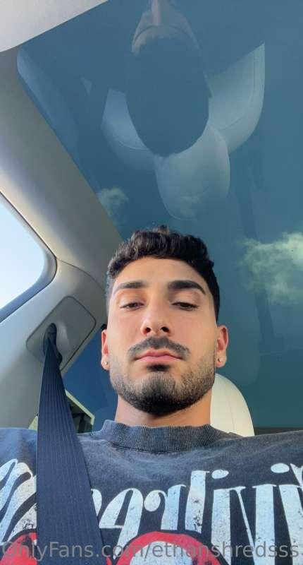 Hope everyone’s having a good weekend 🖤