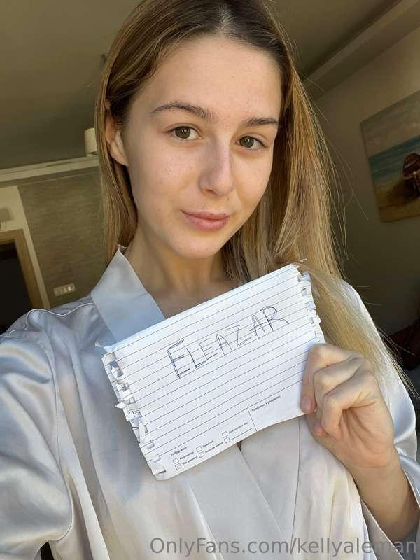 Who wants a fansign from  me?