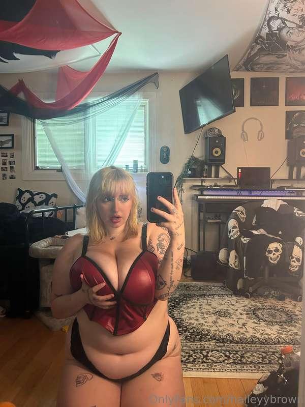 I'm feeling rn. Send me a DM? 💋