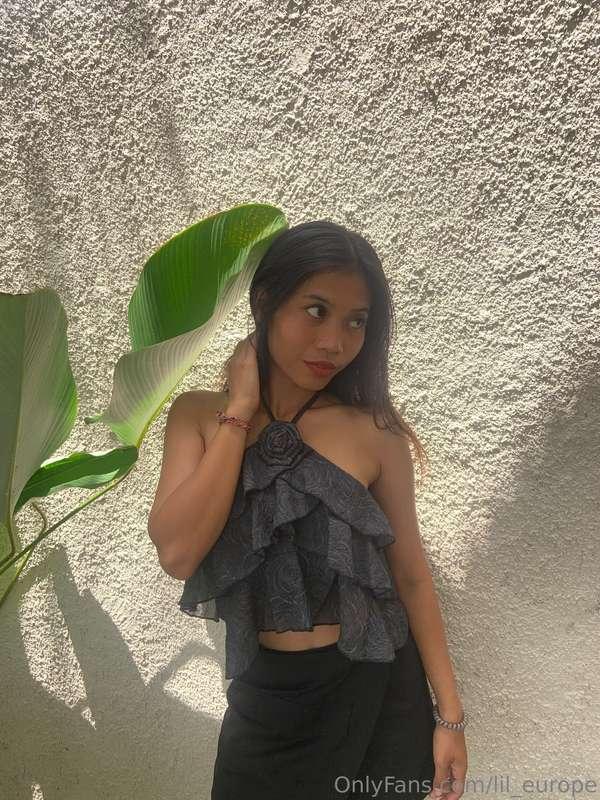 Can I be your tropical daydream? 🌺