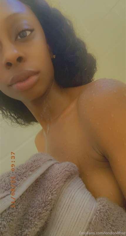 Let’s get wet together 💦