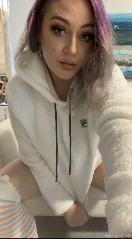 You’re snowbunny is waiting 🐰🐇