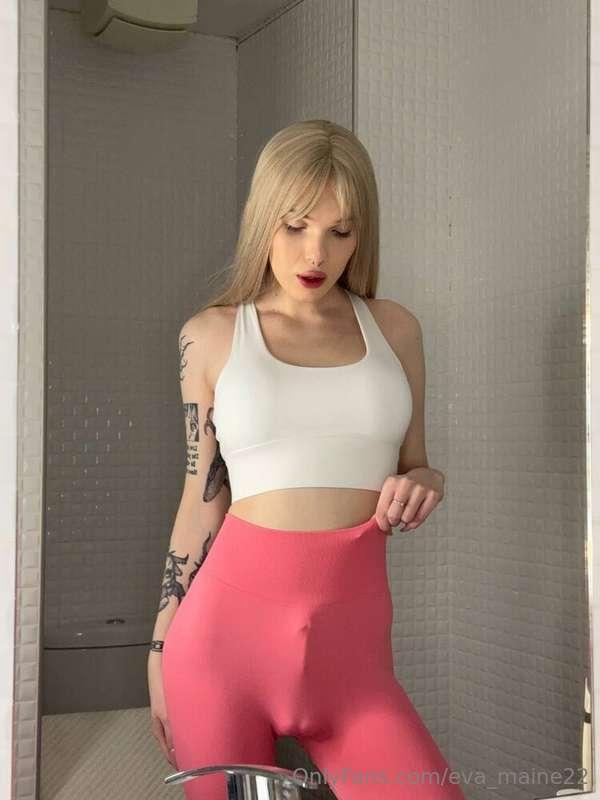 A hot transsexual whore @Milana_ts_free is ready to fulfill ..