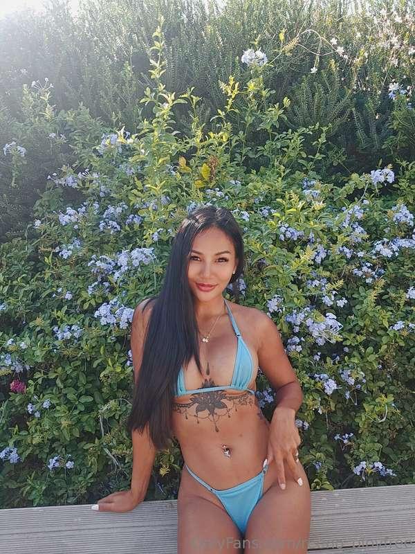 Have you ever gone skinny dipping? 🙈👀