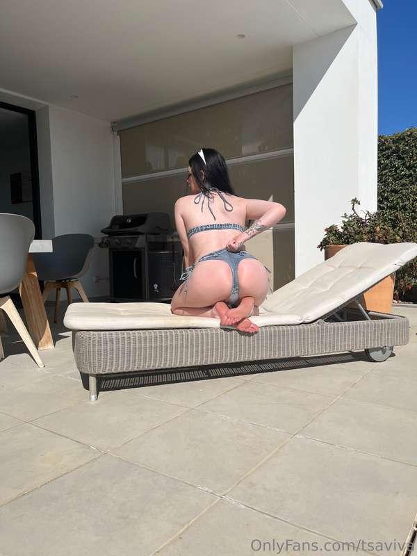 Want to rub my aftersun in🤭