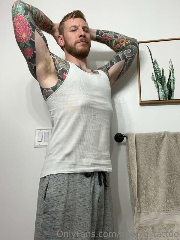 Got this jockstrap absolutely soaked for leg day 🦵 keeping m..