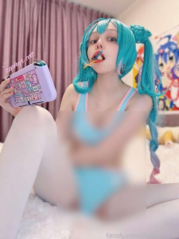 DM