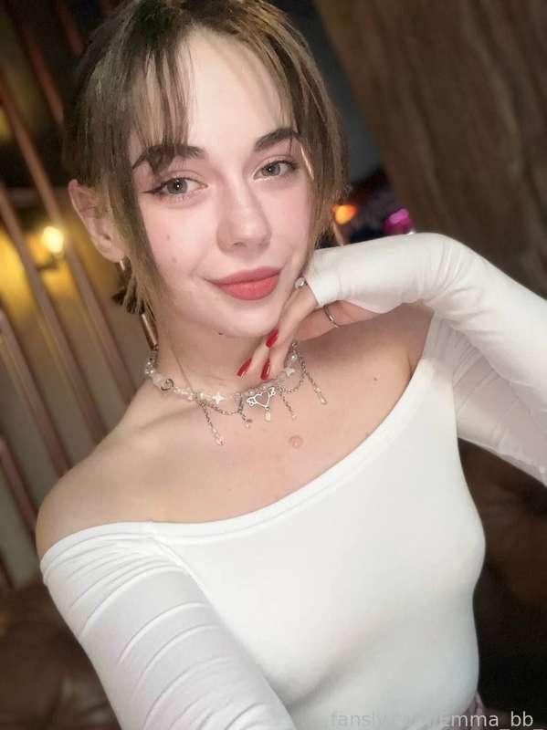Wanna see my nipples?😈






#fyp #nipples #cute #tits #neck #makeup #horny #young #smile #custom 