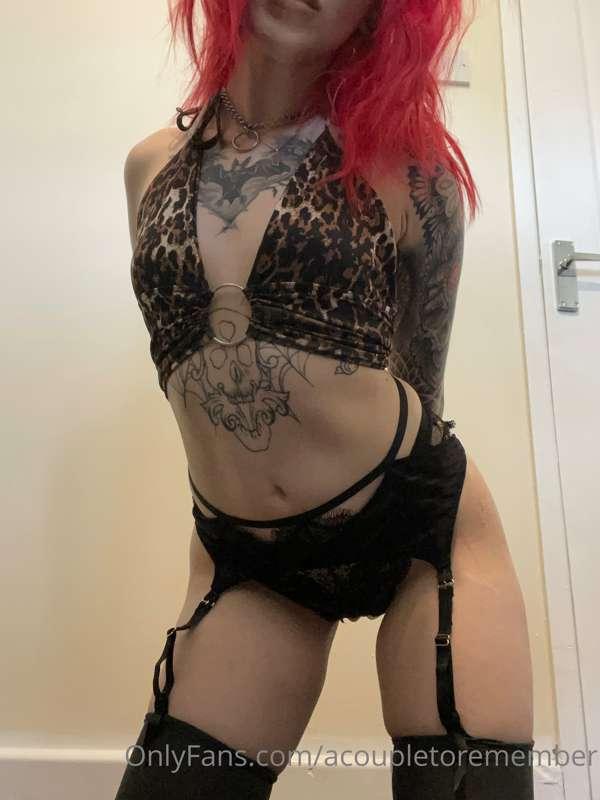 Come and play. 🖤😘