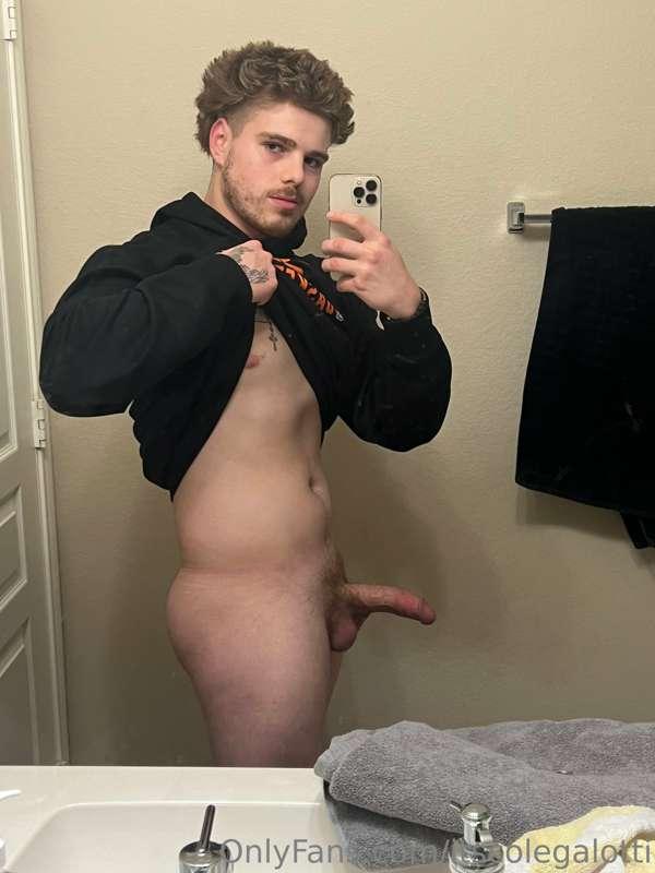 I’ve been a very naughty and horny boy recently😘
