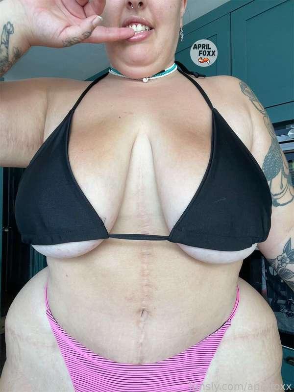 spilling out 💦

#nudes #sextapes #sexting #videocalls #pussy #brunette  
