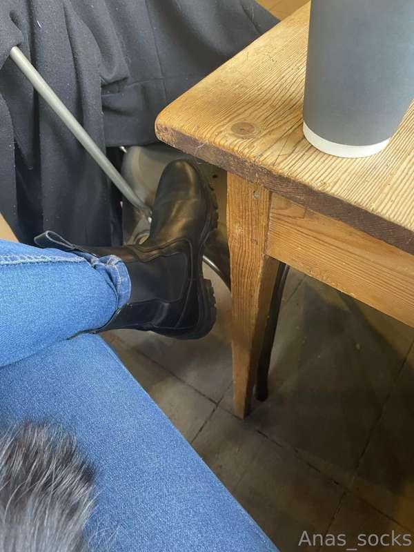 Before I let you sniff my sweaty nylons feet clean the botto..