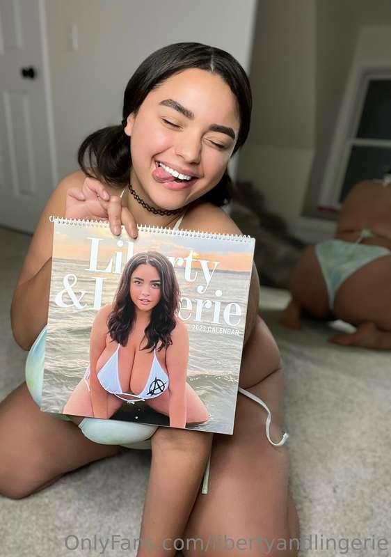 IT’S HERE!!! 🎉 My 2023 Calendar (+ limited edition posters) ..