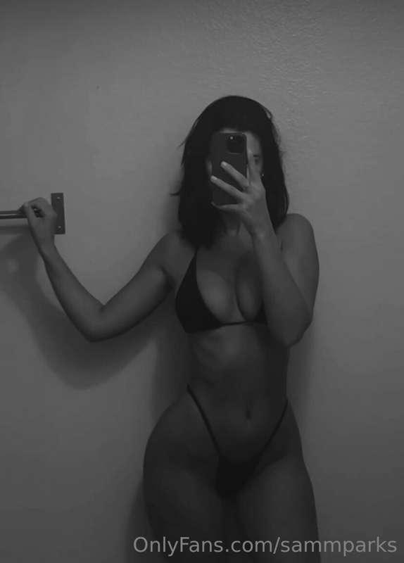 how do you feel about getting naughty in the shower? 💦 messa..