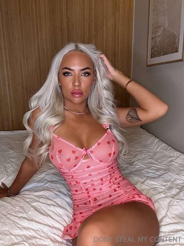 🔥 Du følger feil jente… 🔥Hvis du har onlyfans, men ikke følg..