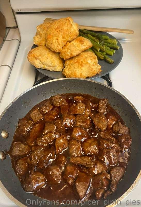 Stuffing 3 from 12/13…. Can’t beat a home cooked meal. Love ..