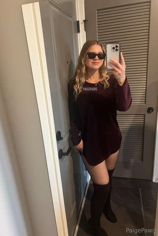 Do you approve of my outfit? 😜